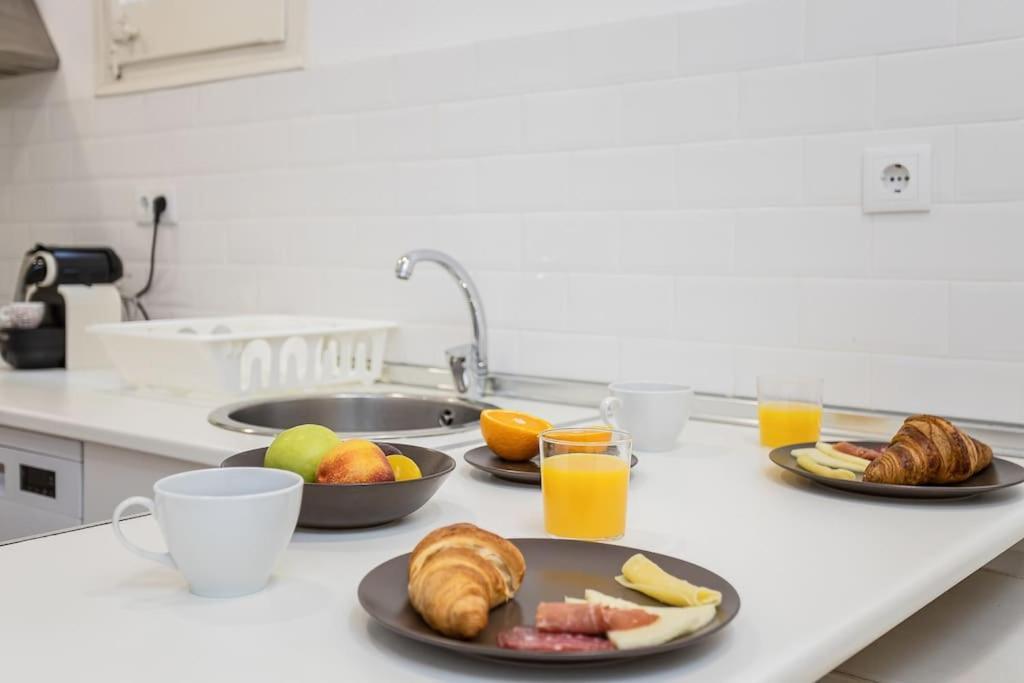 Canela Homes Barcelona Fontana Extérieur photo