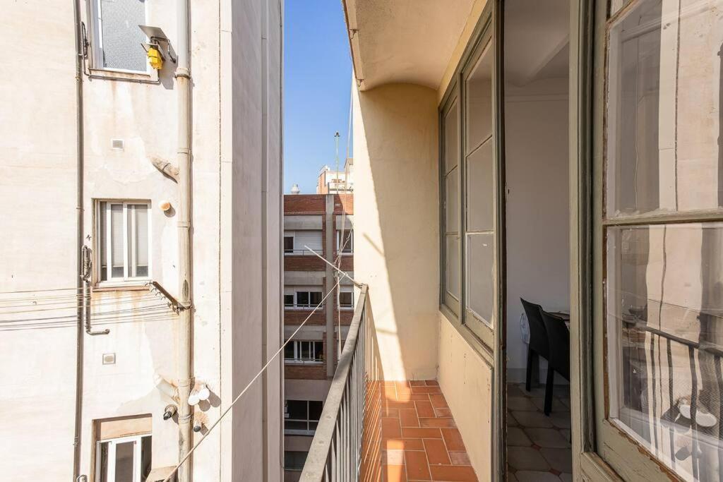 Canela Homes Barcelona Fontana Extérieur photo