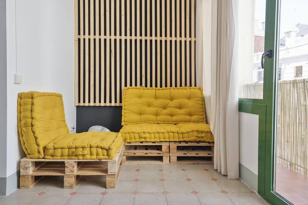 Canela Homes Barcelona Fontana Extérieur photo