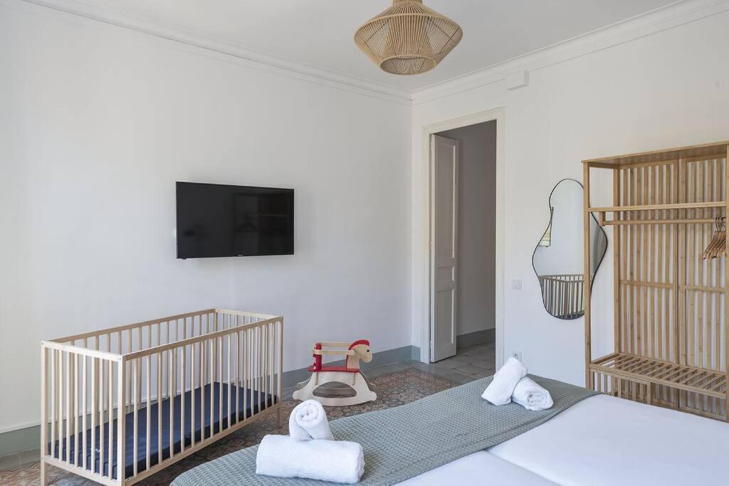 Canela Homes Barcelona Fontana Extérieur photo