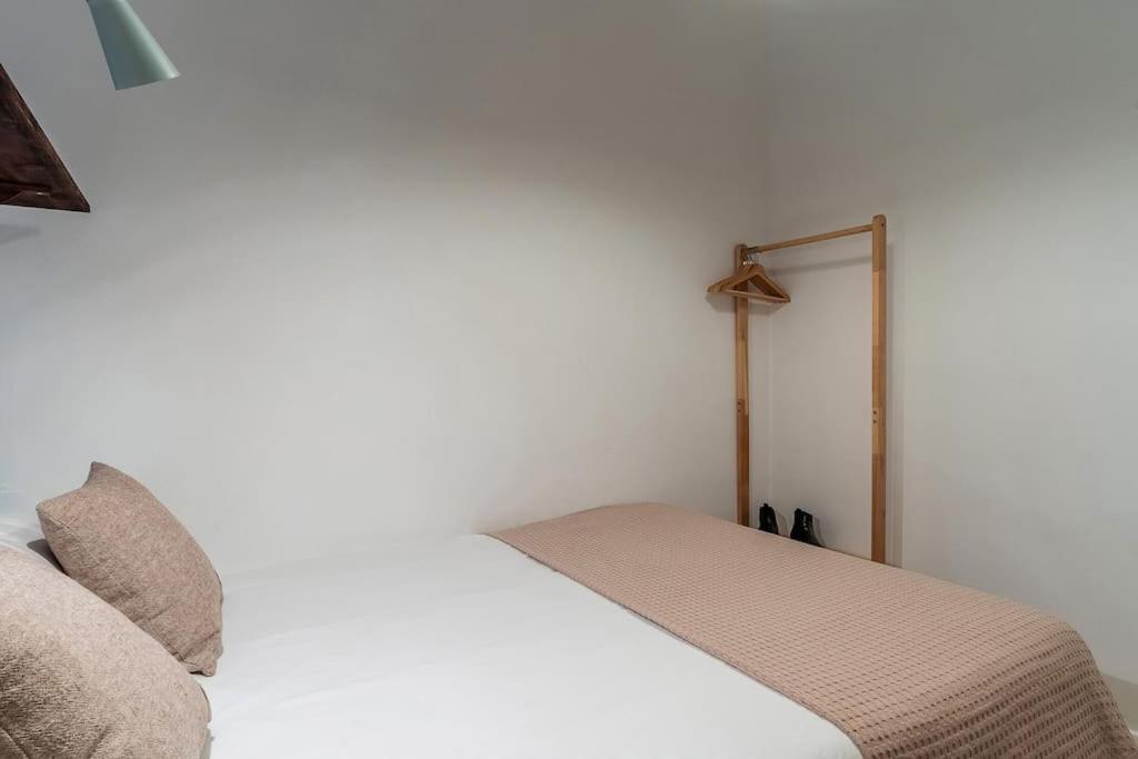 Canela Homes Barcelona Fontana Extérieur photo